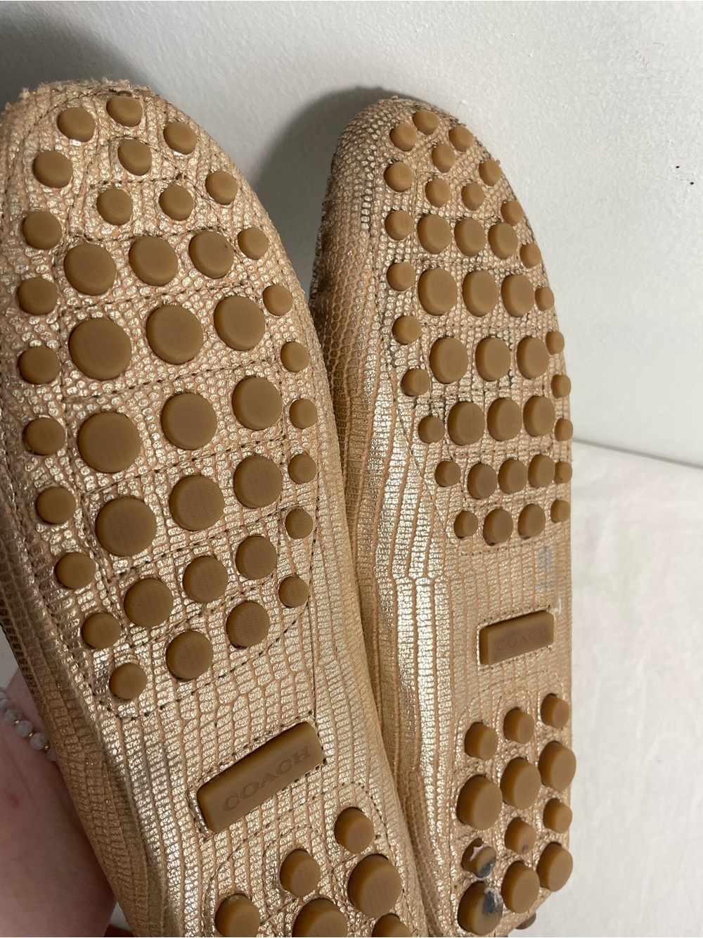 Coach Nola Gold Textured Leather Driving Loafers Size 8 B - Picture 13 of 15